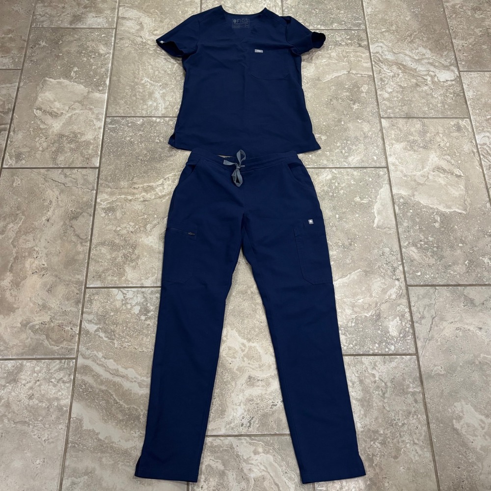 Figs Women's Navy Blue Scrub Set - XXS Catarina Top and XS Yola Pants